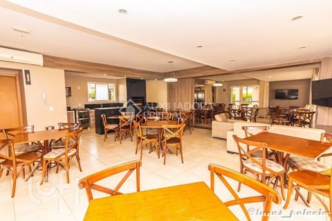 Image 20 - 267020